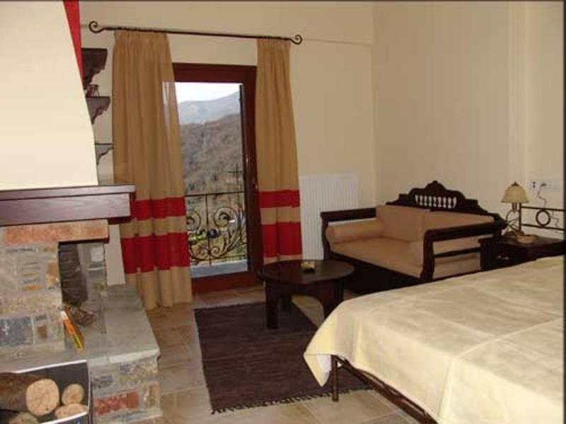Hotel Erotas Áyios Dhimítrios Dış mekan fotoğraf