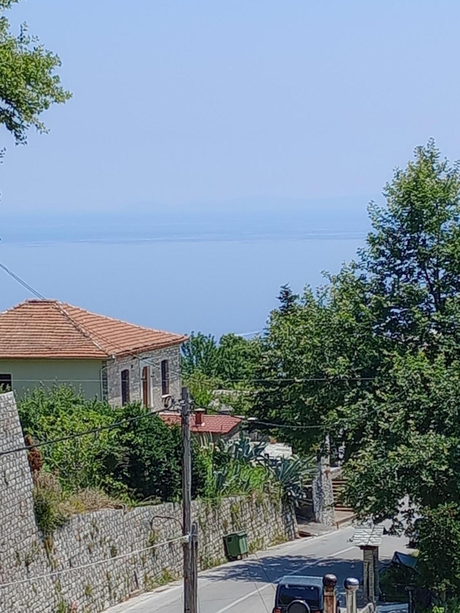 Hotel Erotas Áyios Dhimítrios Dış mekan fotoğraf