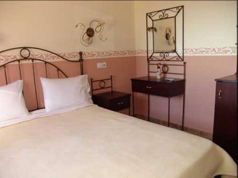 Hotel Erotas Áyios Dhimítrios Dış mekan fotoğraf