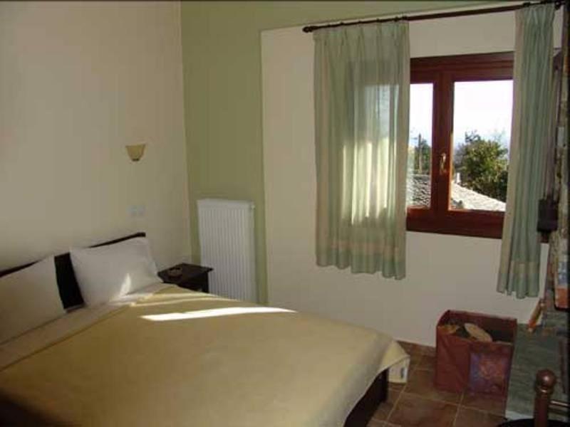 Hotel Erotas Áyios Dhimítrios Dış mekan fotoğraf