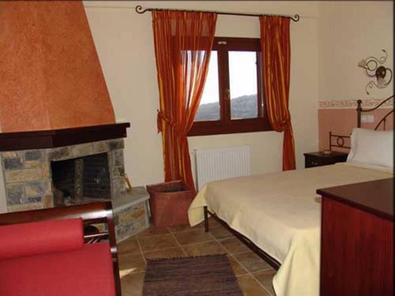 Hotel Erotas Áyios Dhimítrios Dış mekan fotoğraf